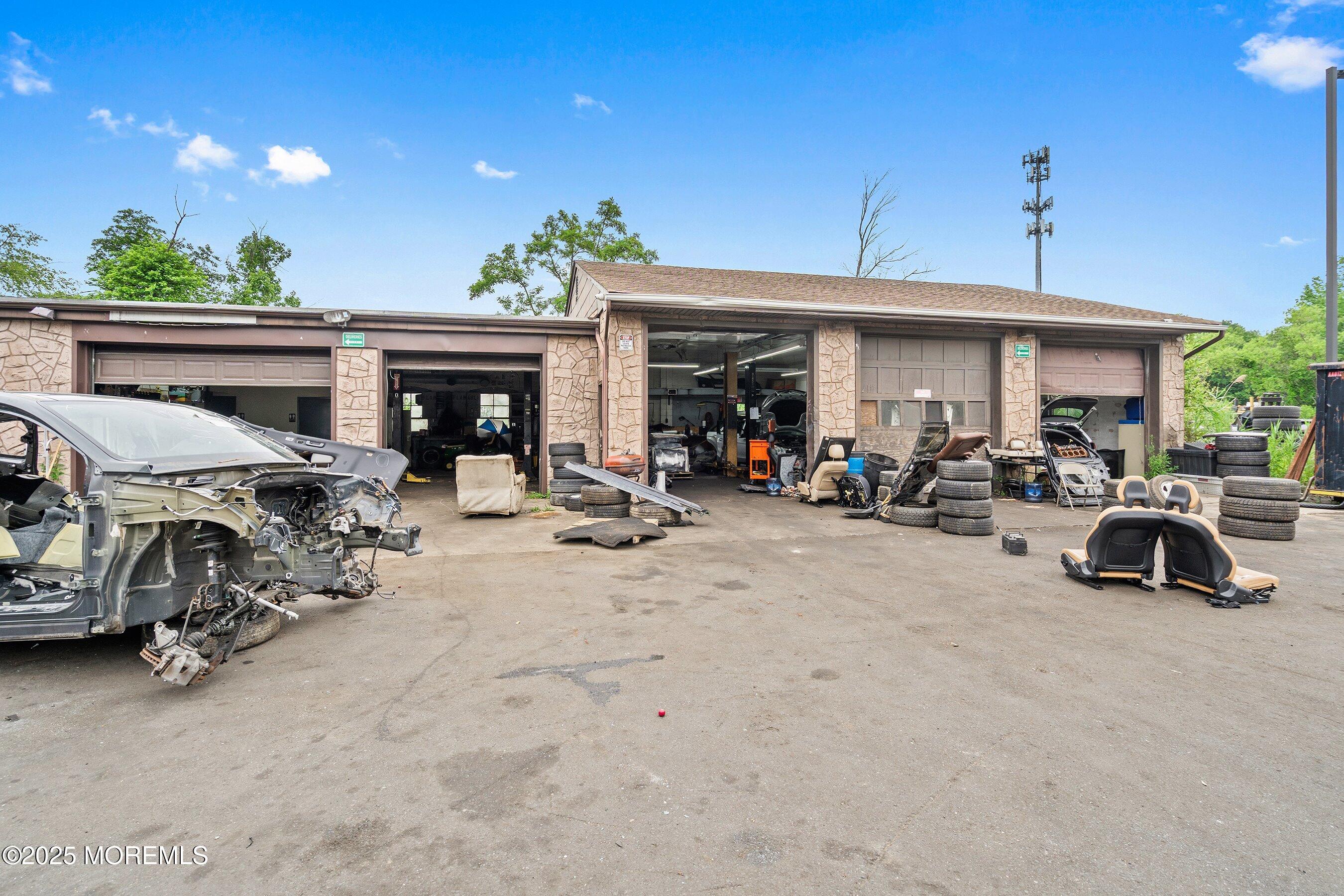 1706-1710 Englishtown Road