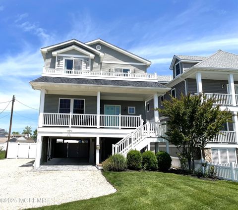 Homes For Rent - 303 Central Avenue Avenue<br/> Point Pleasant Beach, NJ 08742