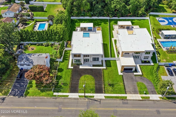 46 WHALE POND RD, OAKHURST, NJ 07755 - Image d7de7d070f4e877f267c72655a56dfb5/813759237