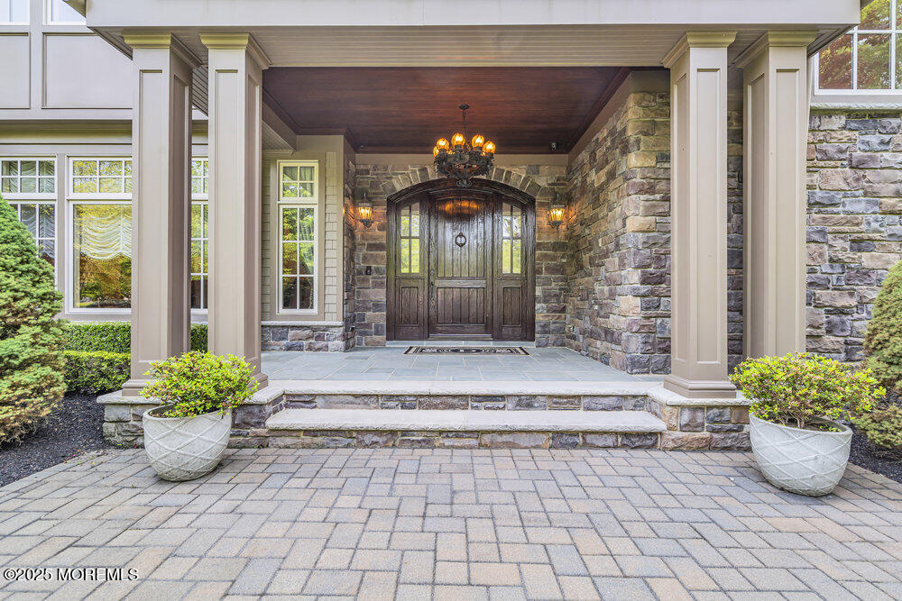 23 Pilgrim Way