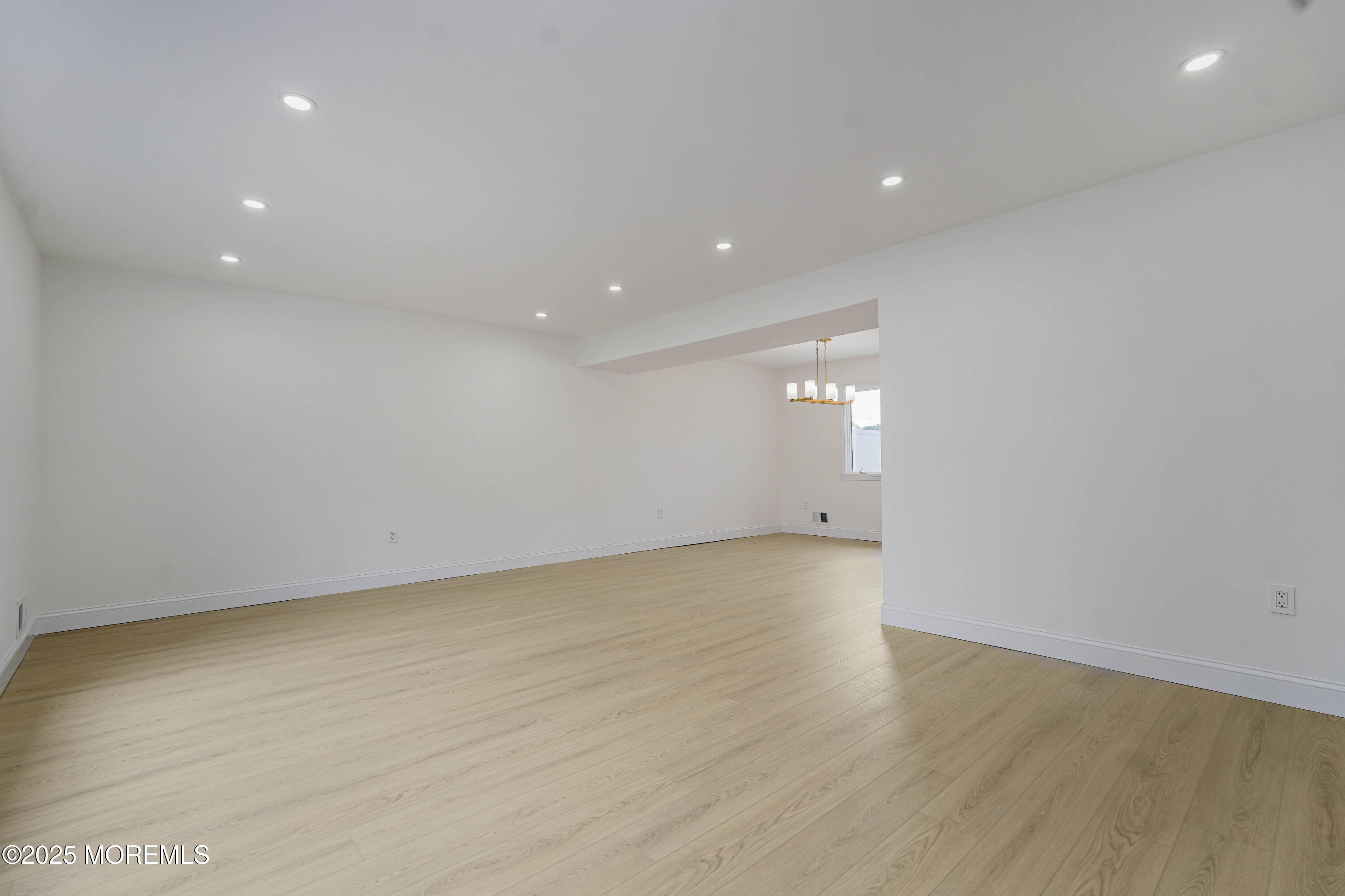 223 Alden Court, Aberdeen, New Jersey image 9