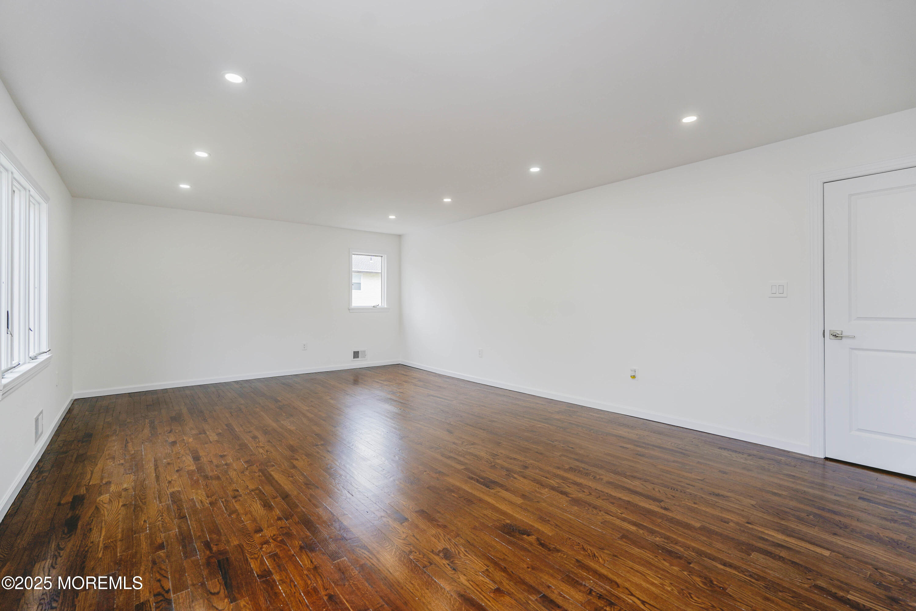 223 Alden Court, Aberdeen, New Jersey image 28