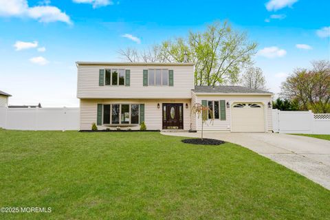 223 Alden Court Aberdeen NJ 07747