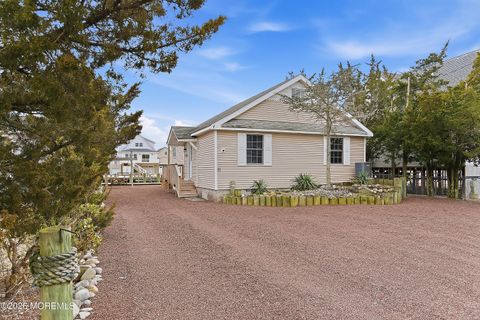 81 Dolphin Road Tuckerton NJ 08087