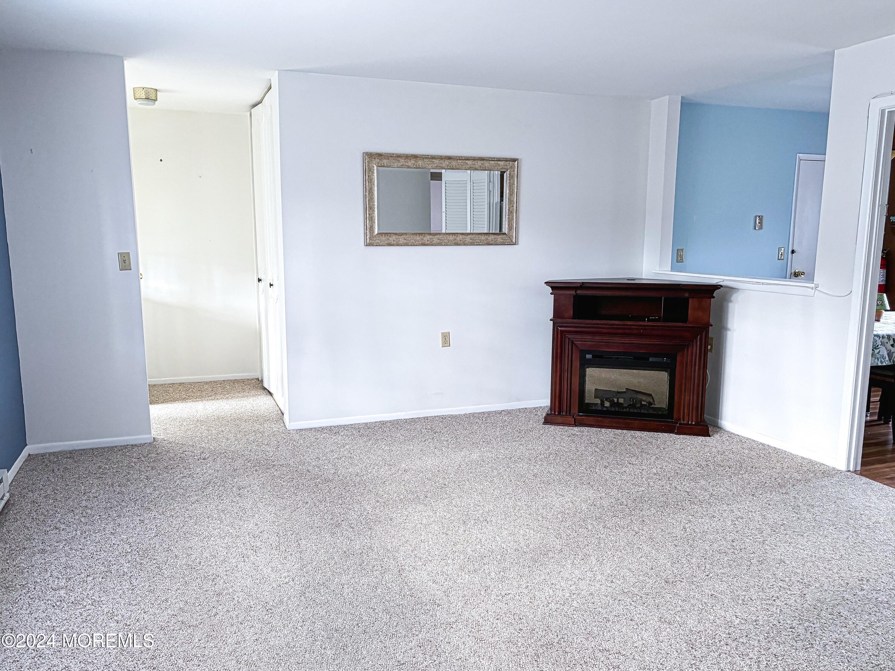 1255D Hamilton Court, Lakewood, New Jersey image 7