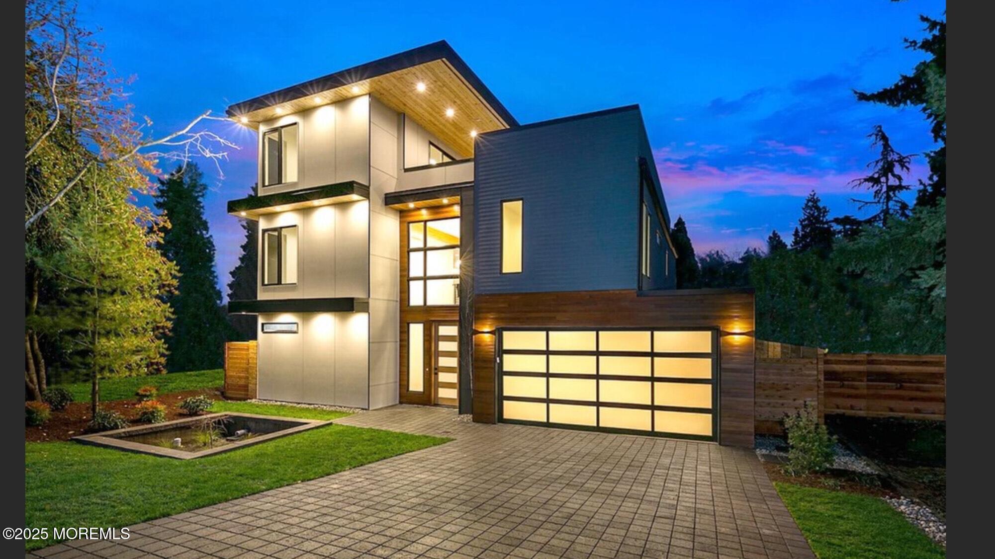 23 Royal Drive