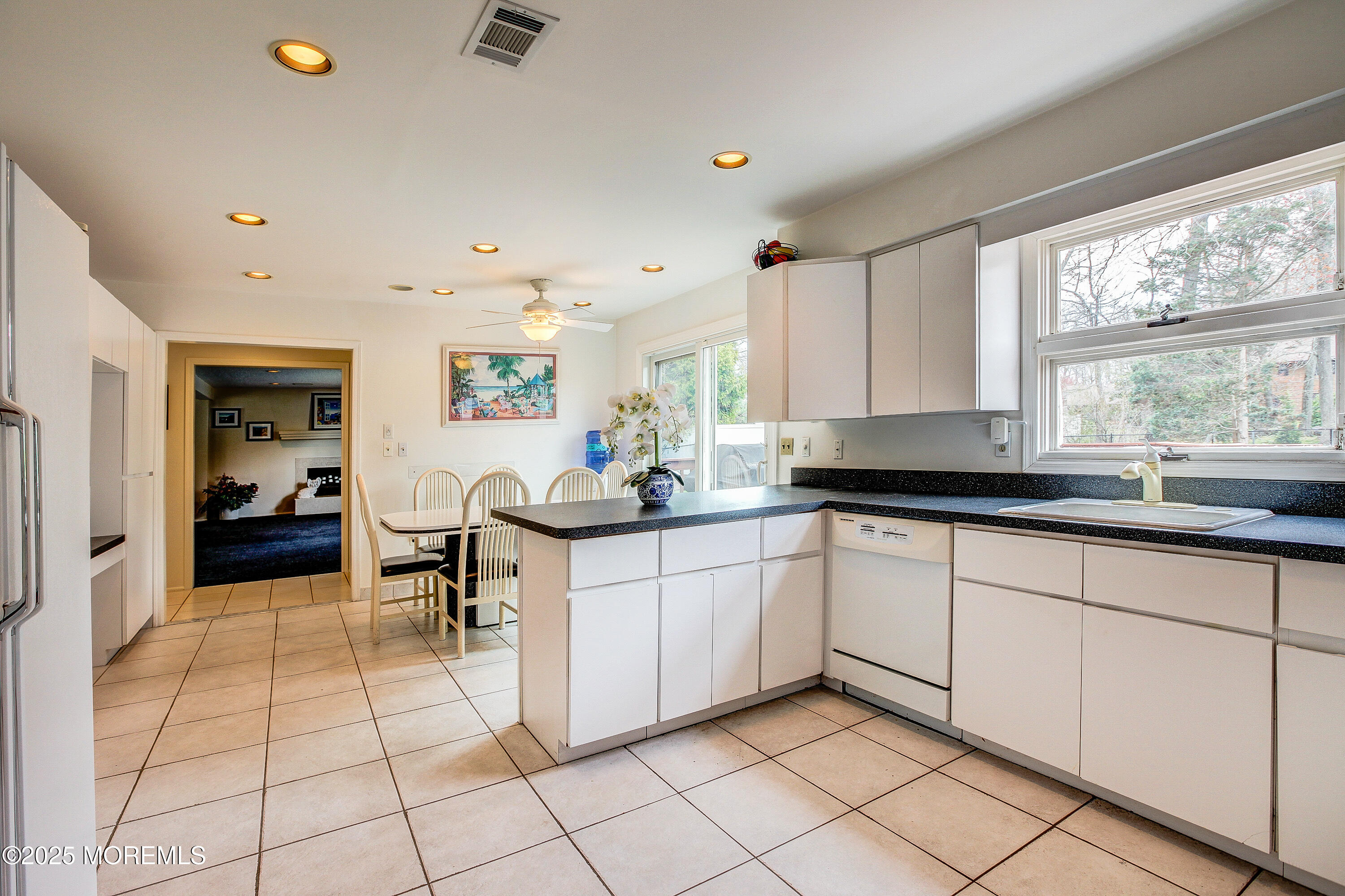 26 Washington Avenue, Morganville, New Jersey image 9