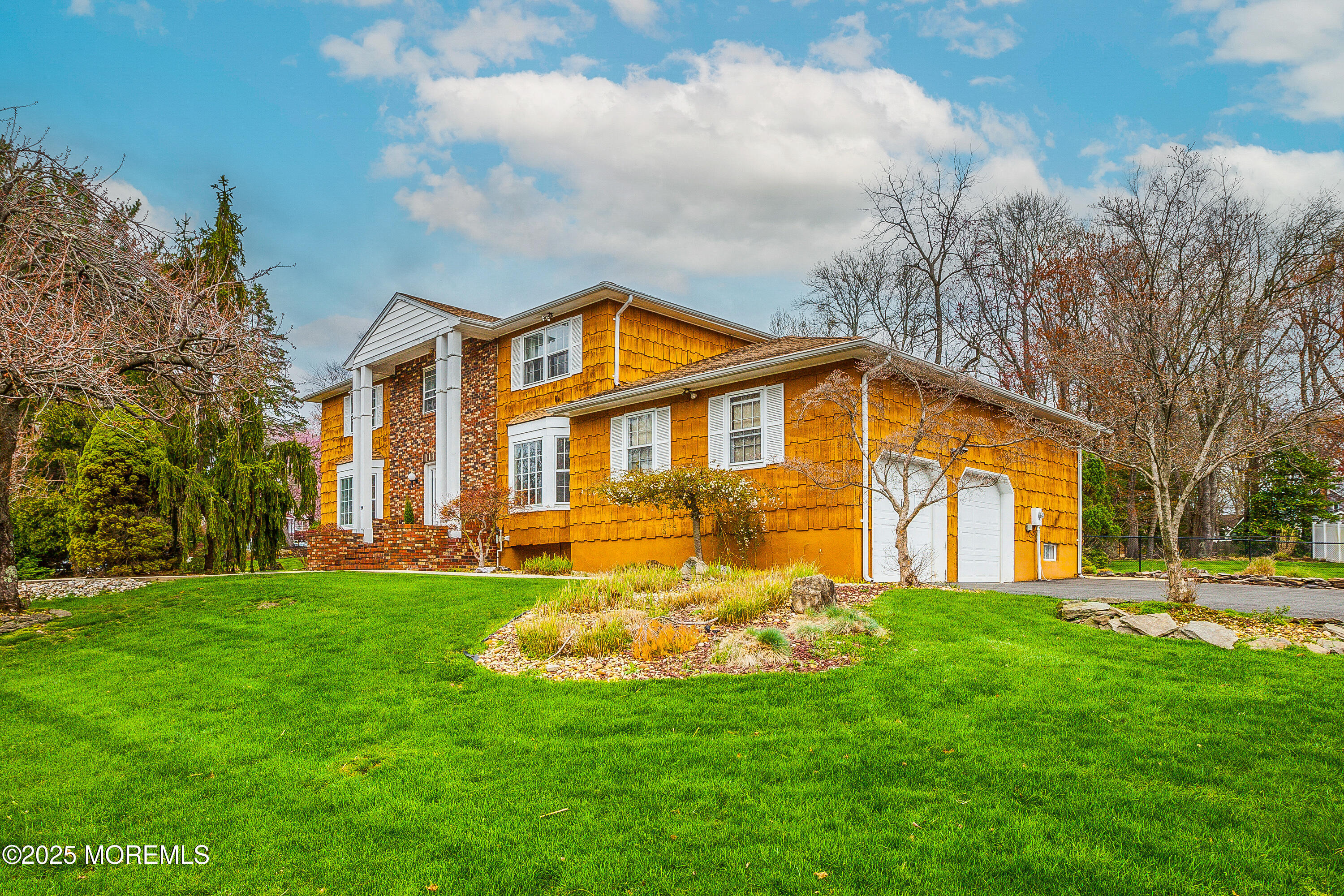 26 Washington Avenue, Morganville, New Jersey image 1