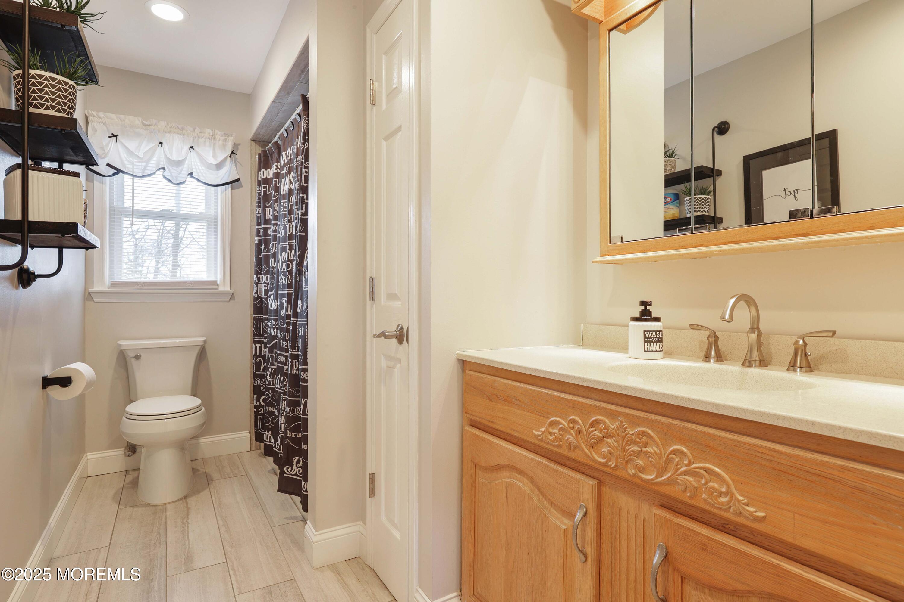 43 Tanglewood Road, Middletown, New Jersey image 14