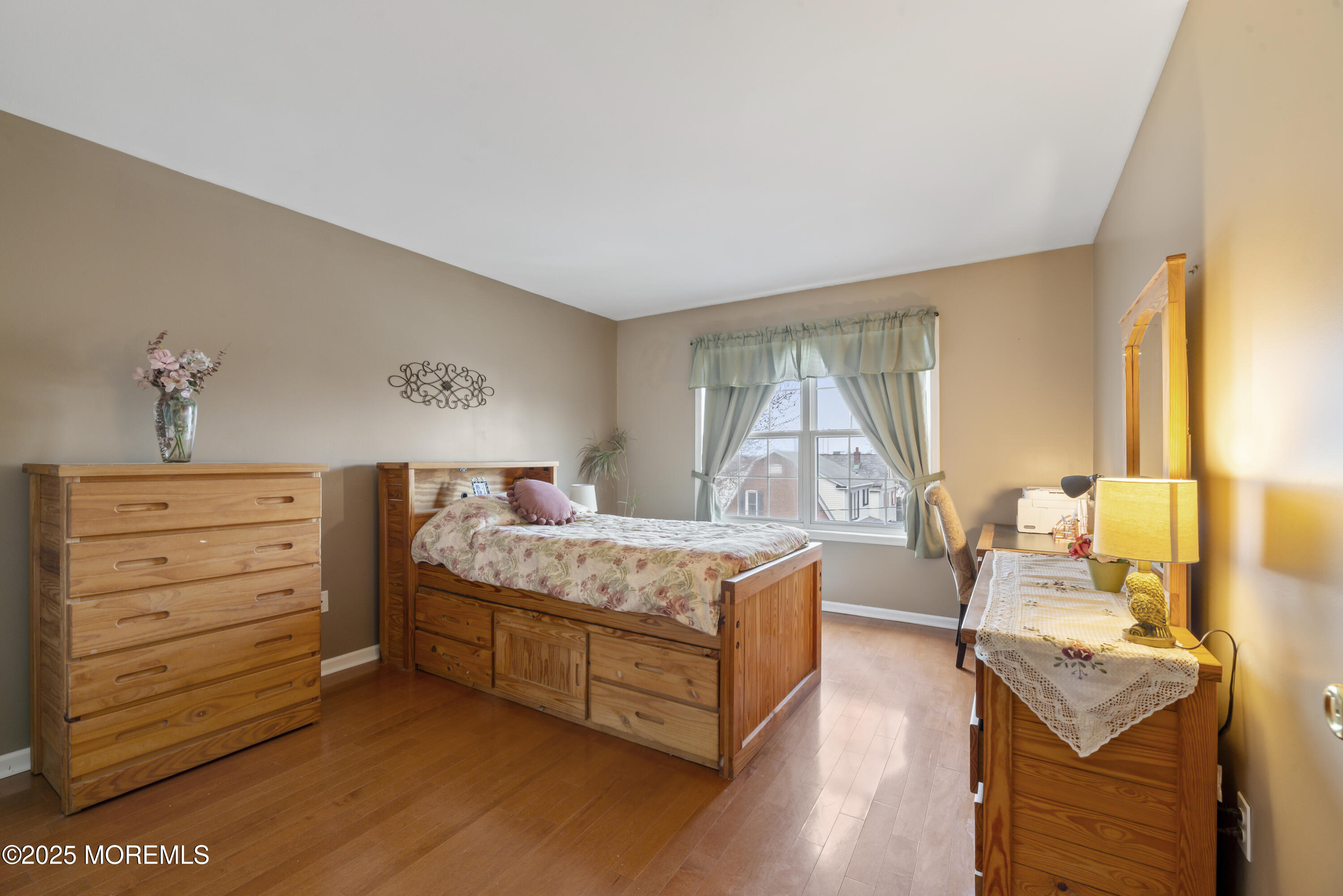 205 Russell Street, Woodbridge, New Jersey image 20