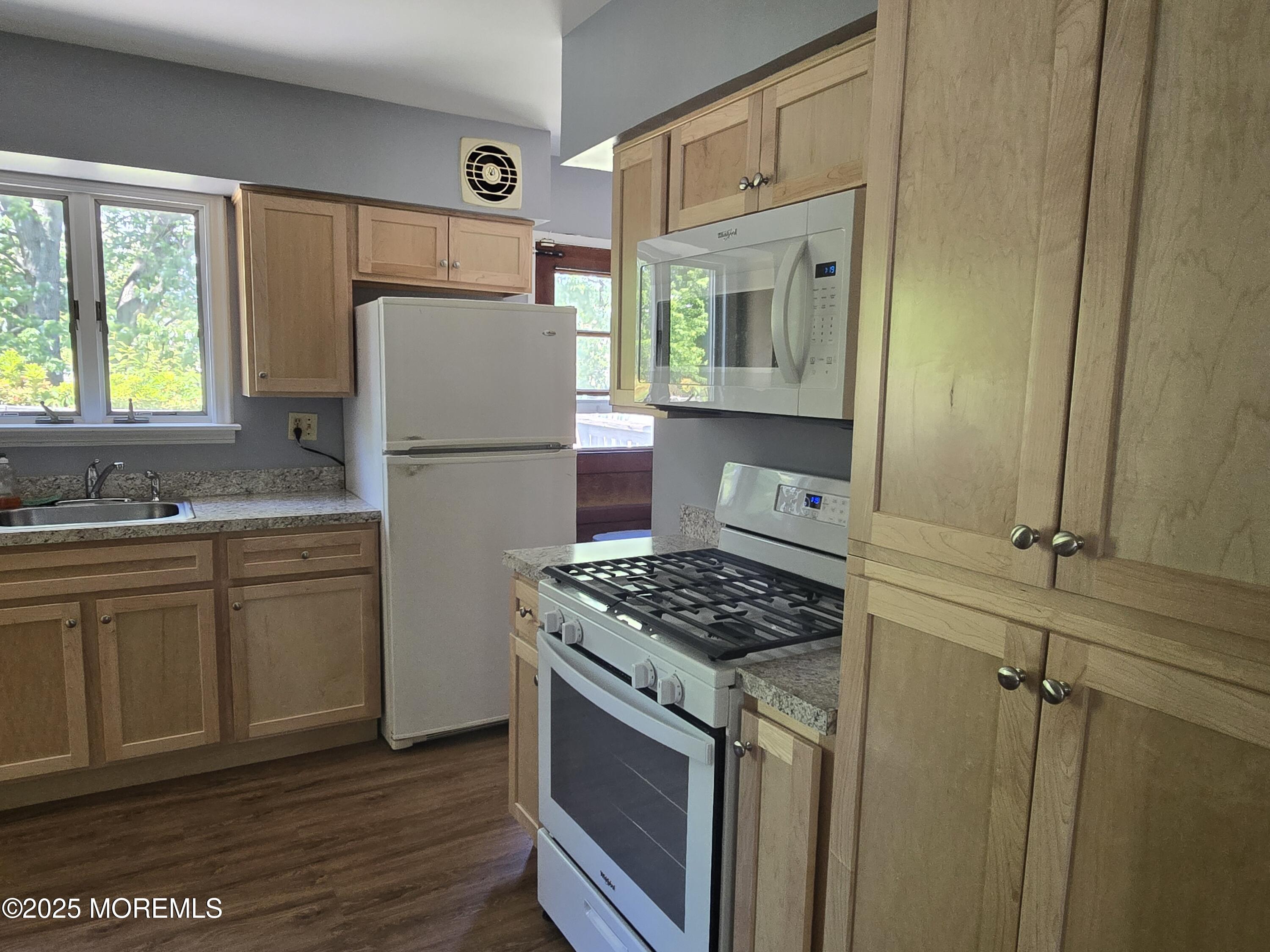 13 Mayfair Road, Holmdel, New Jersey image 6