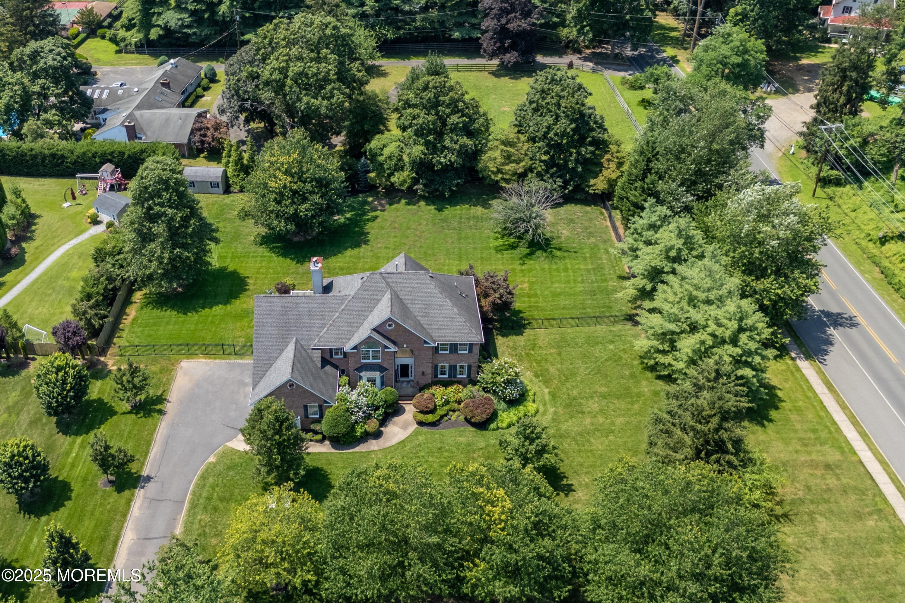 2 Sterling Court