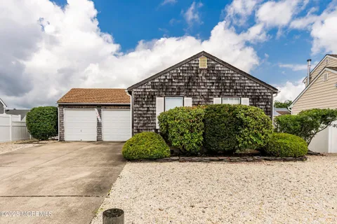 66 Wind Jammer Court, Bayville, NJ 08721 - MLS#: 22521607