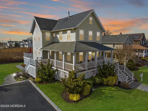 52 Riverdale Avenue, Monmouth Beach, NJ 07750 - MLS#: 22505320