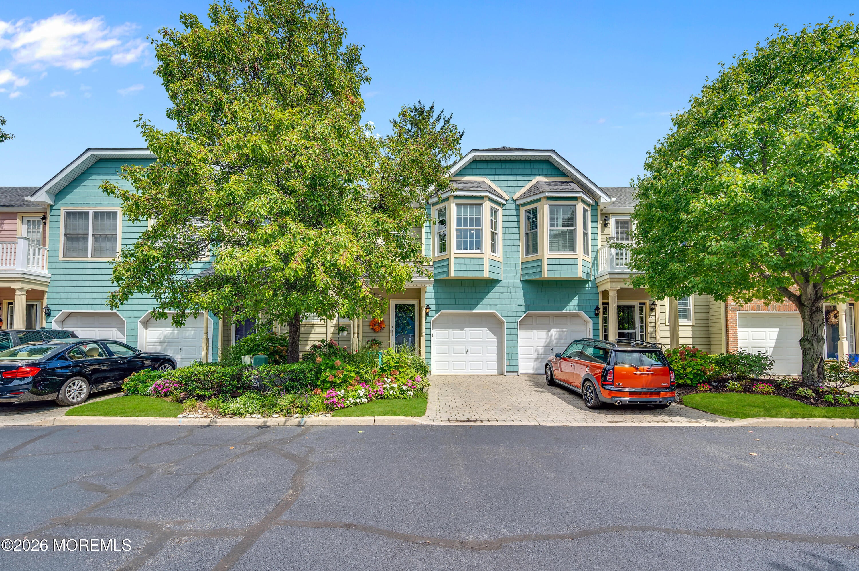 7 Waterford Way