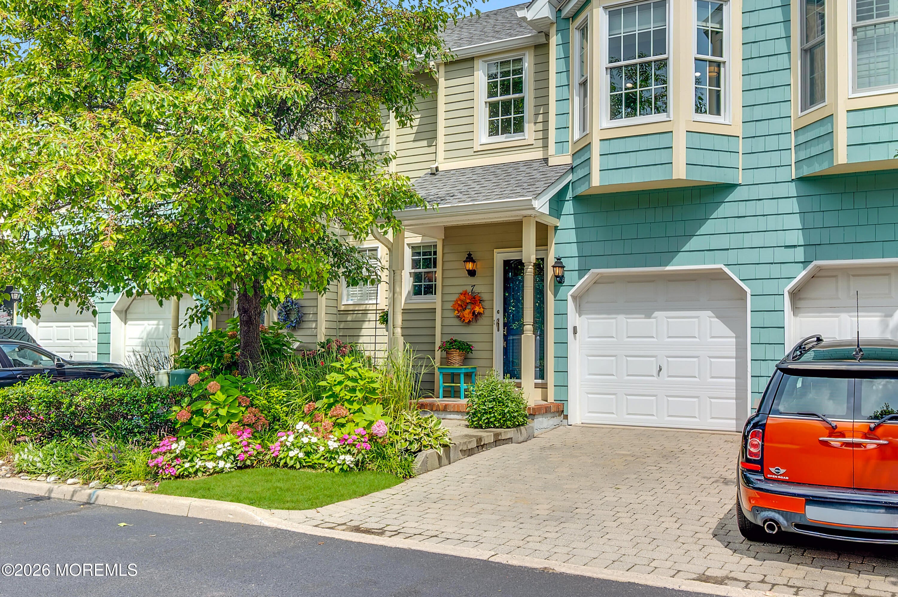 7 Waterford Way