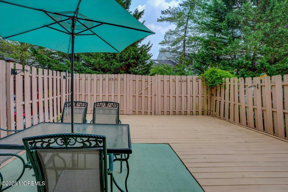 44 Lexington Circle, Matawan, New Jersey image 30