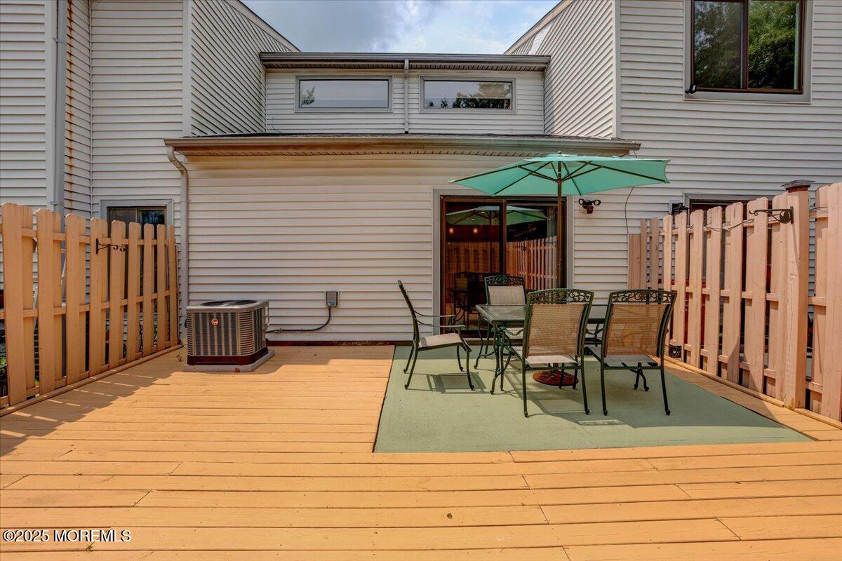 44 Lexington Circle, Matawan, New Jersey image 28