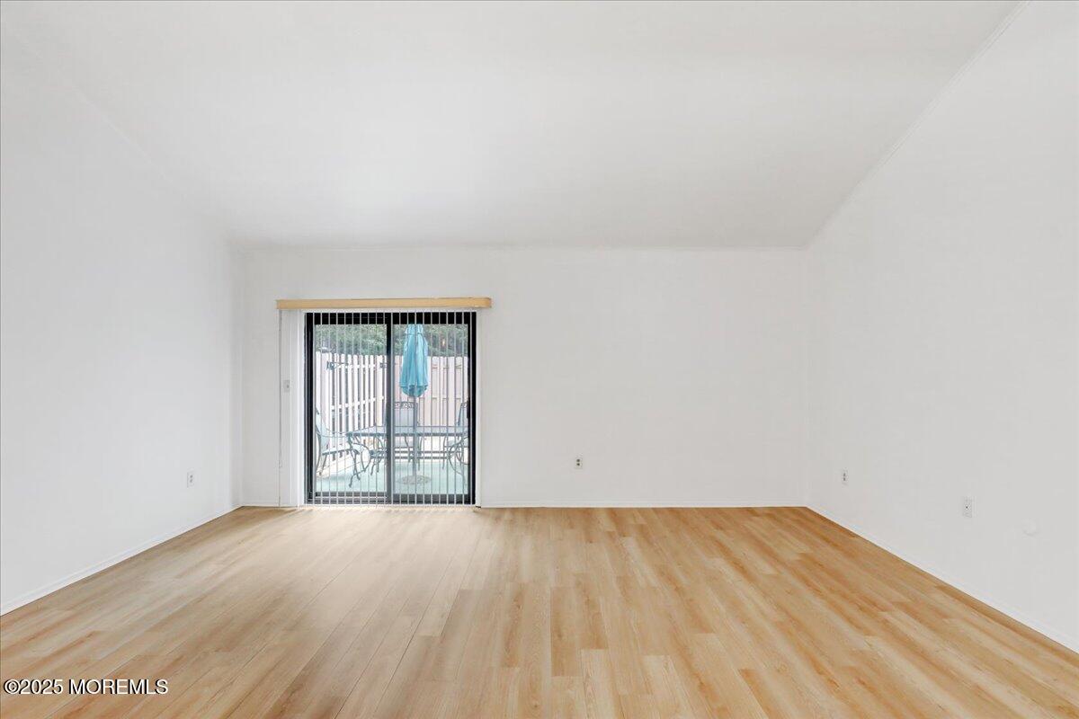 44 Lexington Circle, Matawan, New Jersey image 11