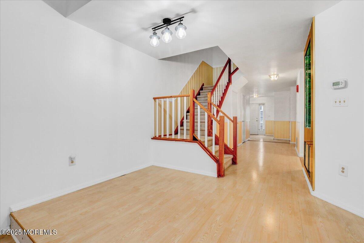 44 Lexington Circle, Matawan, New Jersey image 10