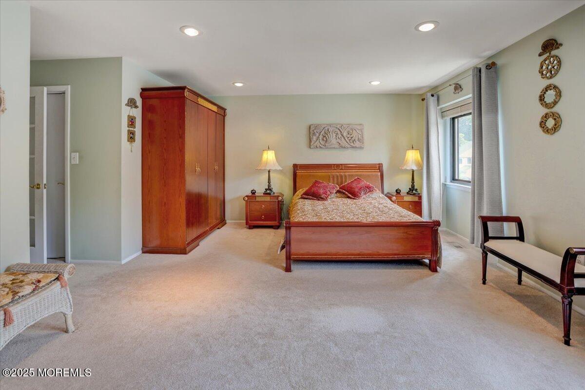 44 Lexington Circle, Matawan, New Jersey image 19