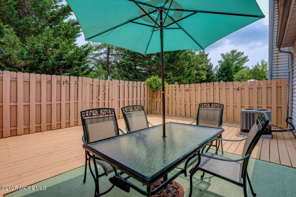 44 Lexington Circle, Matawan, New Jersey image 29
