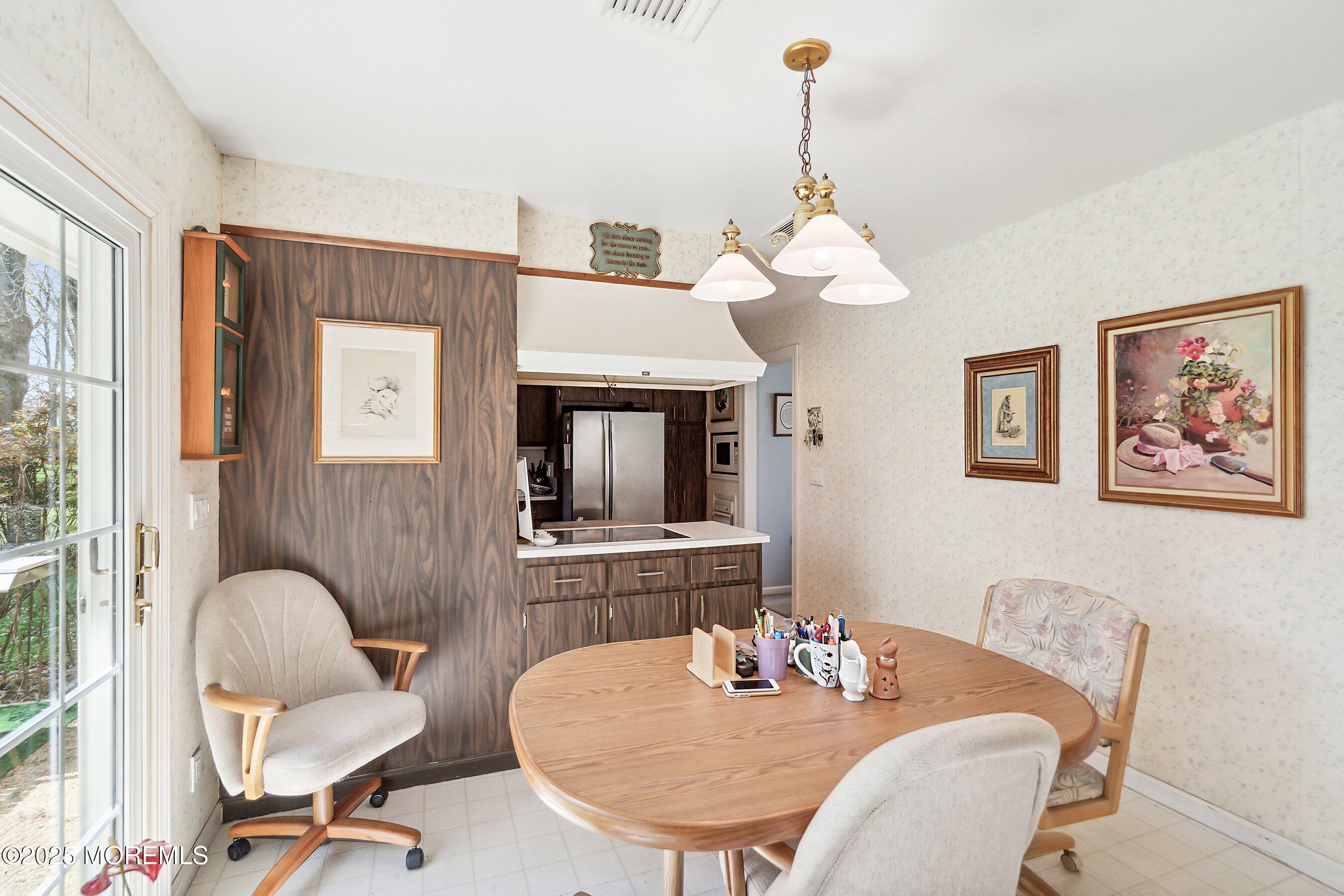 22 Branford Circle, Tinton Falls, New Jersey image 12