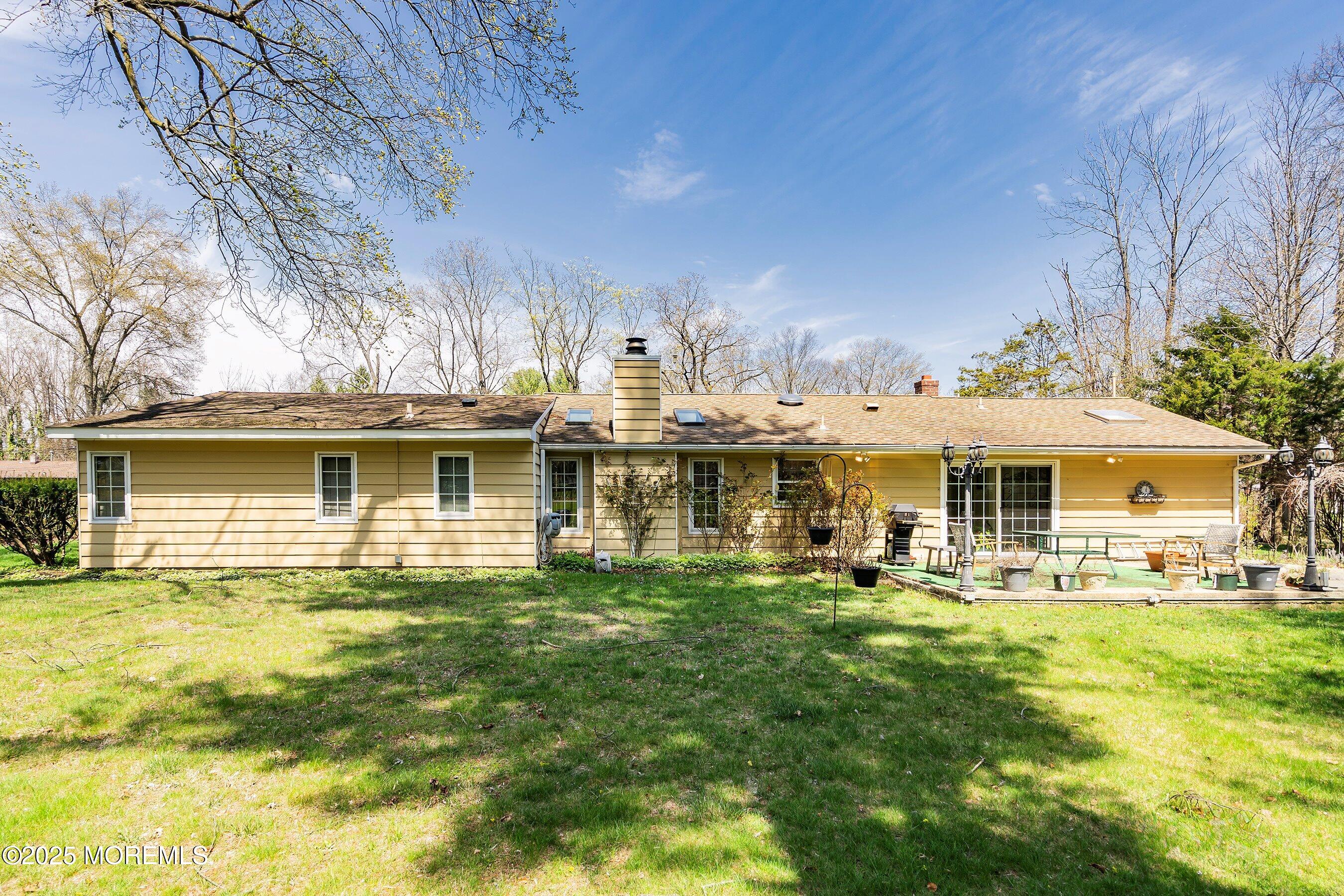 22 Branford Circle, Tinton Falls, New Jersey image 25