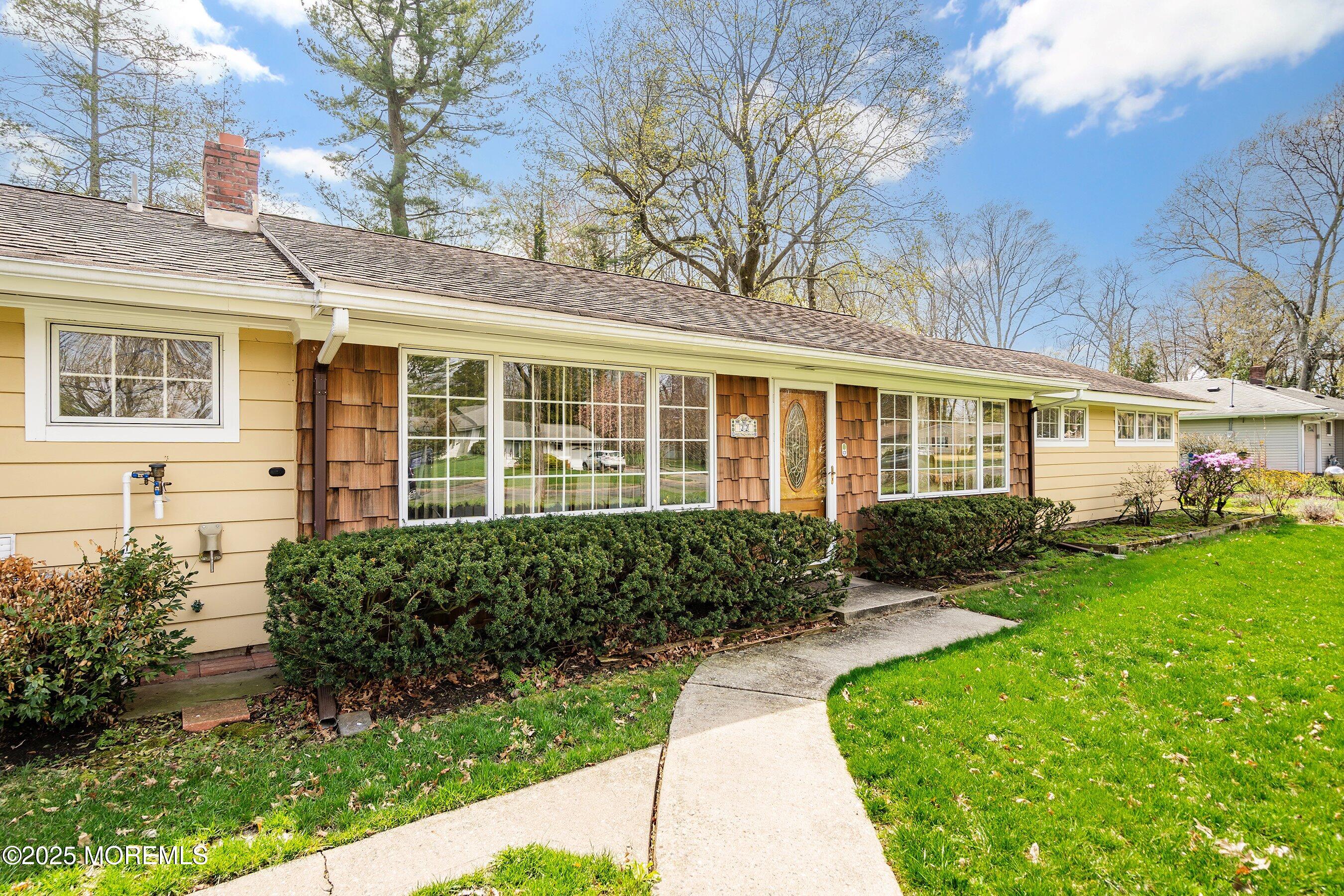 22 Branford Circle, Tinton Falls, New Jersey image 3