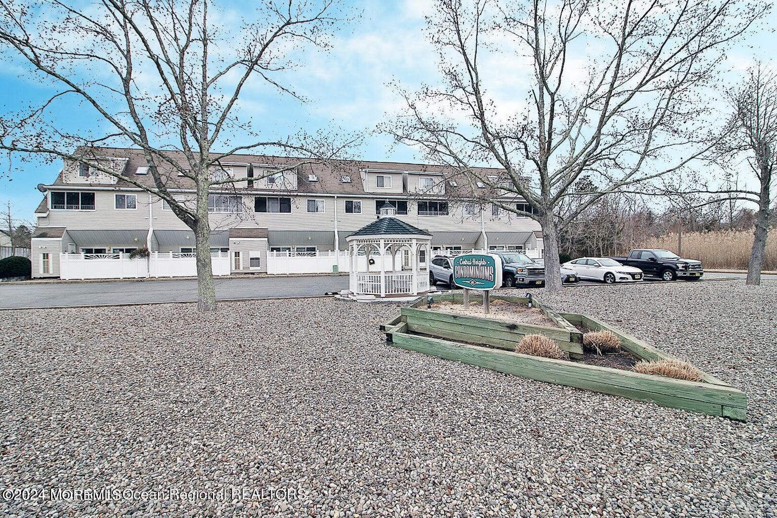 145 Central Avenue #8B, Island Heights, New Jersey image 1