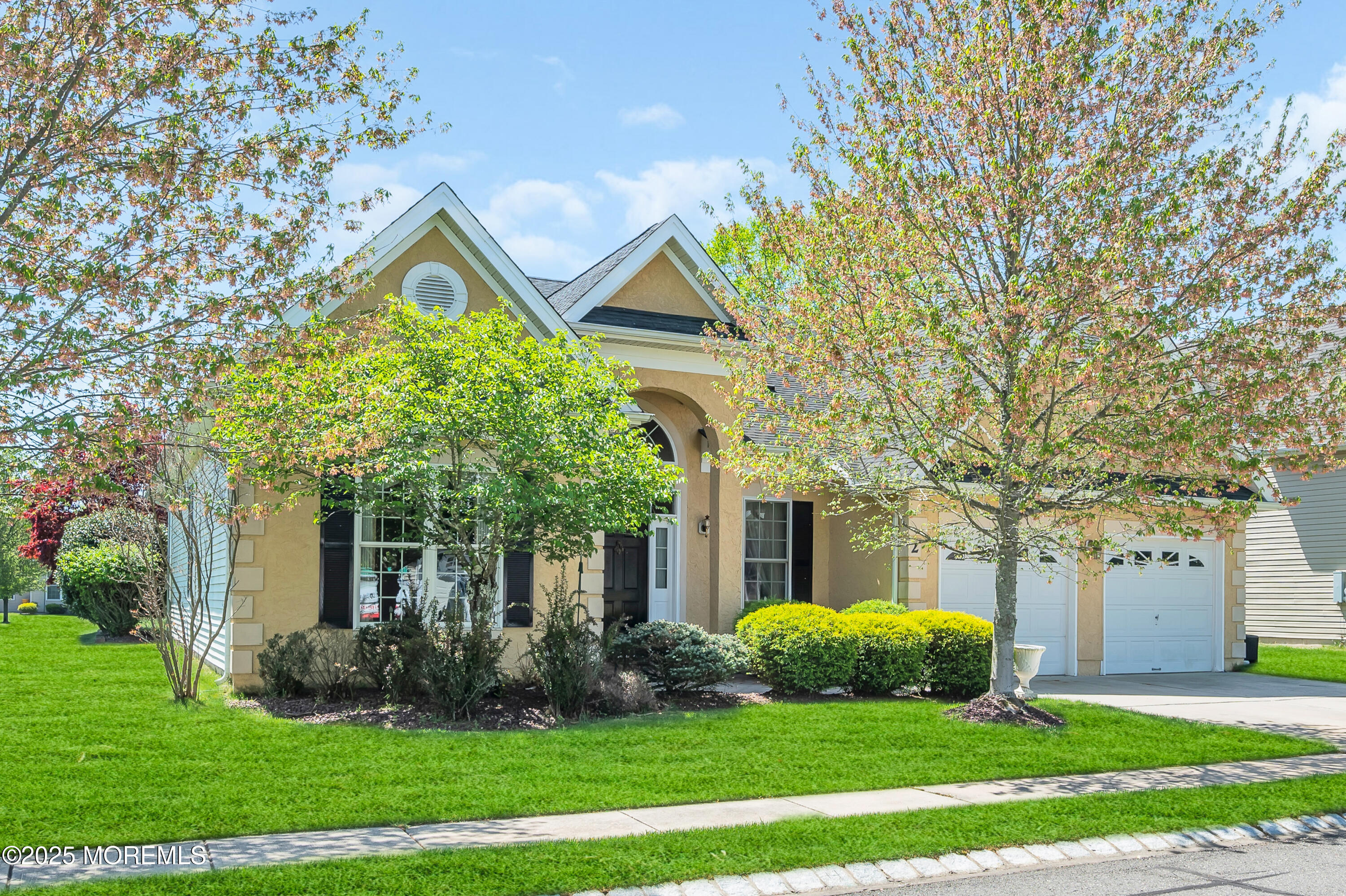 2 Carleton Drive, Freehold, New Jersey image 2