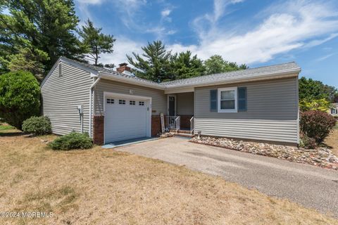 42 Hamilton Court, Toms River, NJ 08757 - MLS#: 22420840