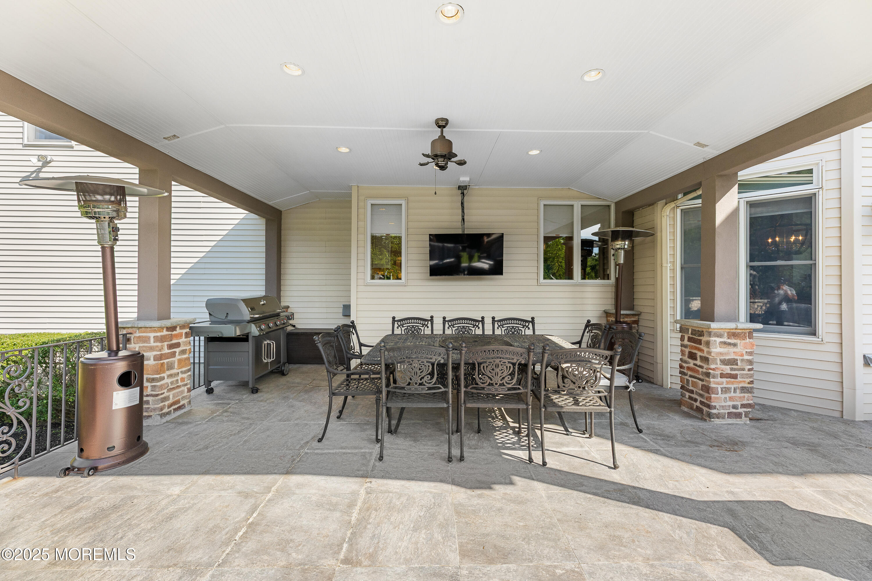 4 Lahaway Creek Court