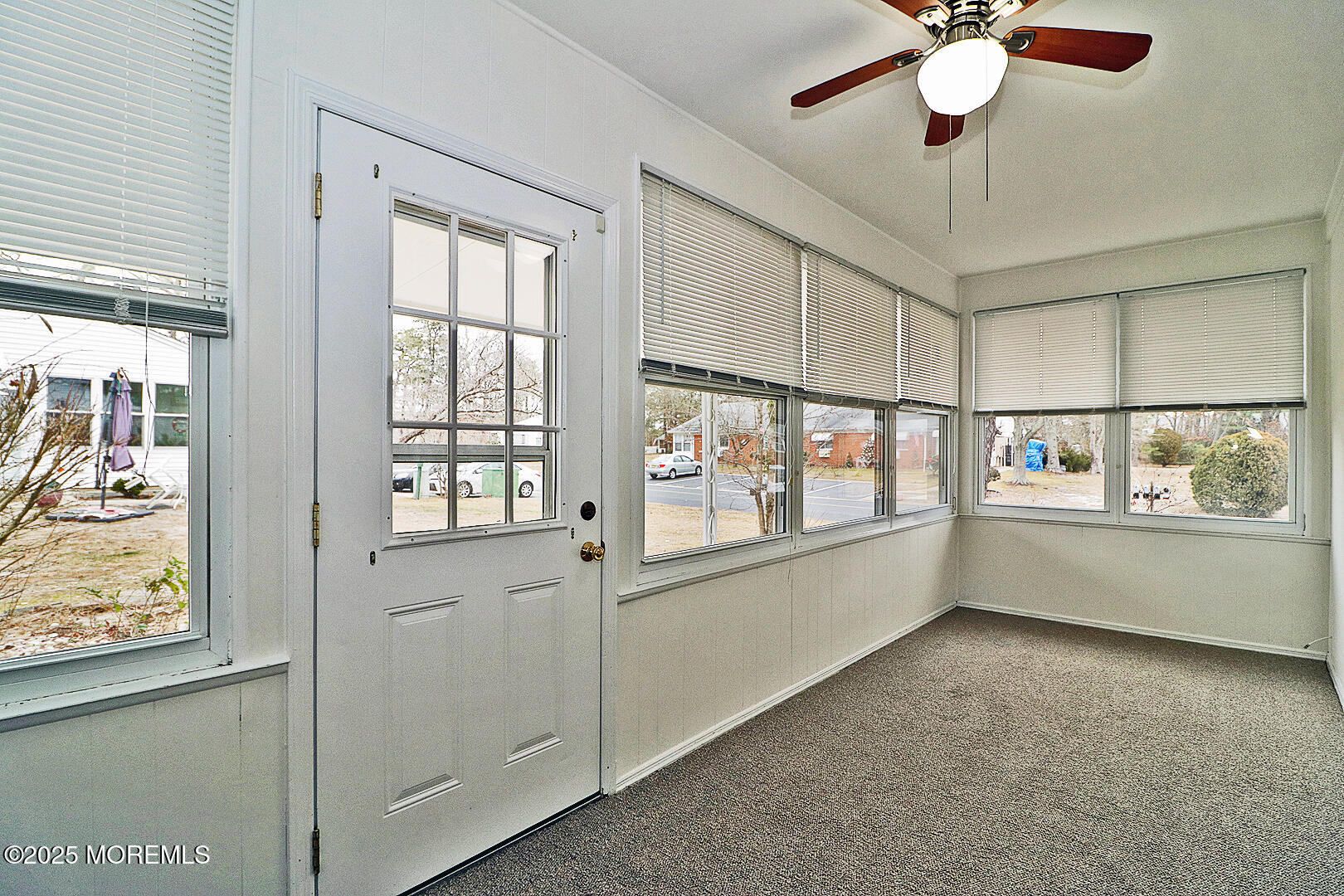 5 Valley Stream Drive B