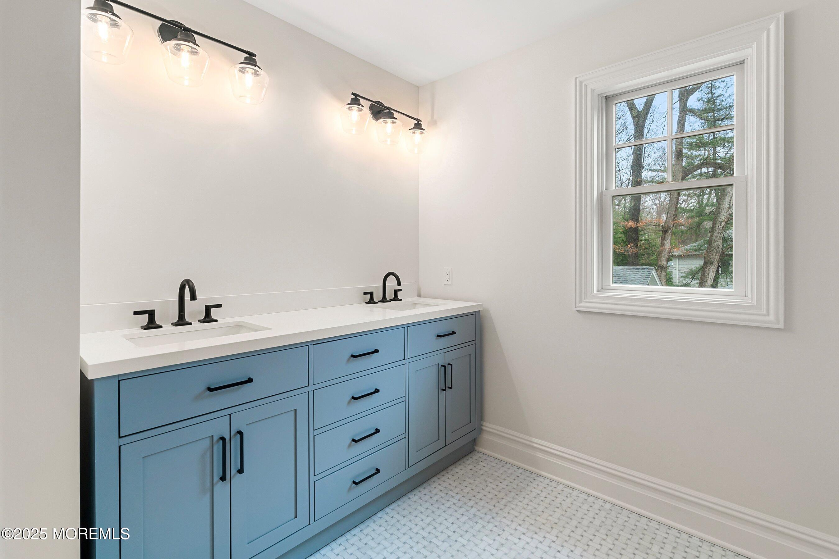 40 Circle Drive, Rumson, New Jersey image 48