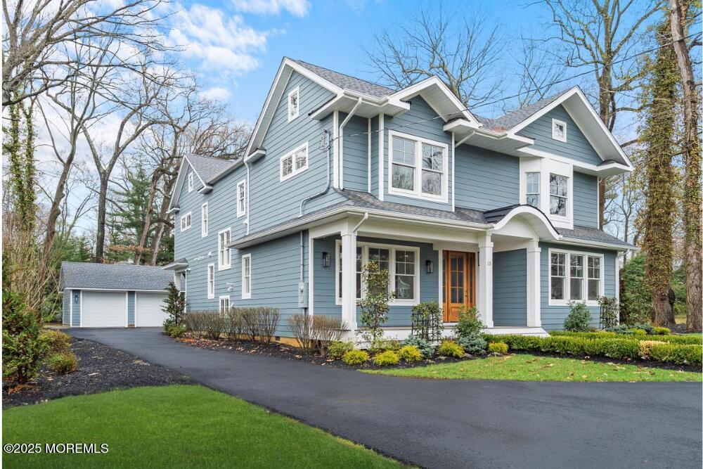 40 Circle Drive