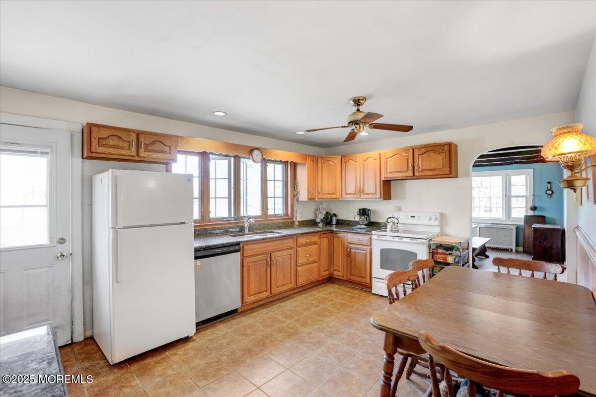 100 Monmouth Road, Freehold, New Jersey image 8