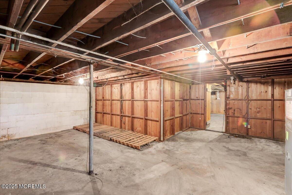 100 Monmouth Road, Freehold, New Jersey image 19