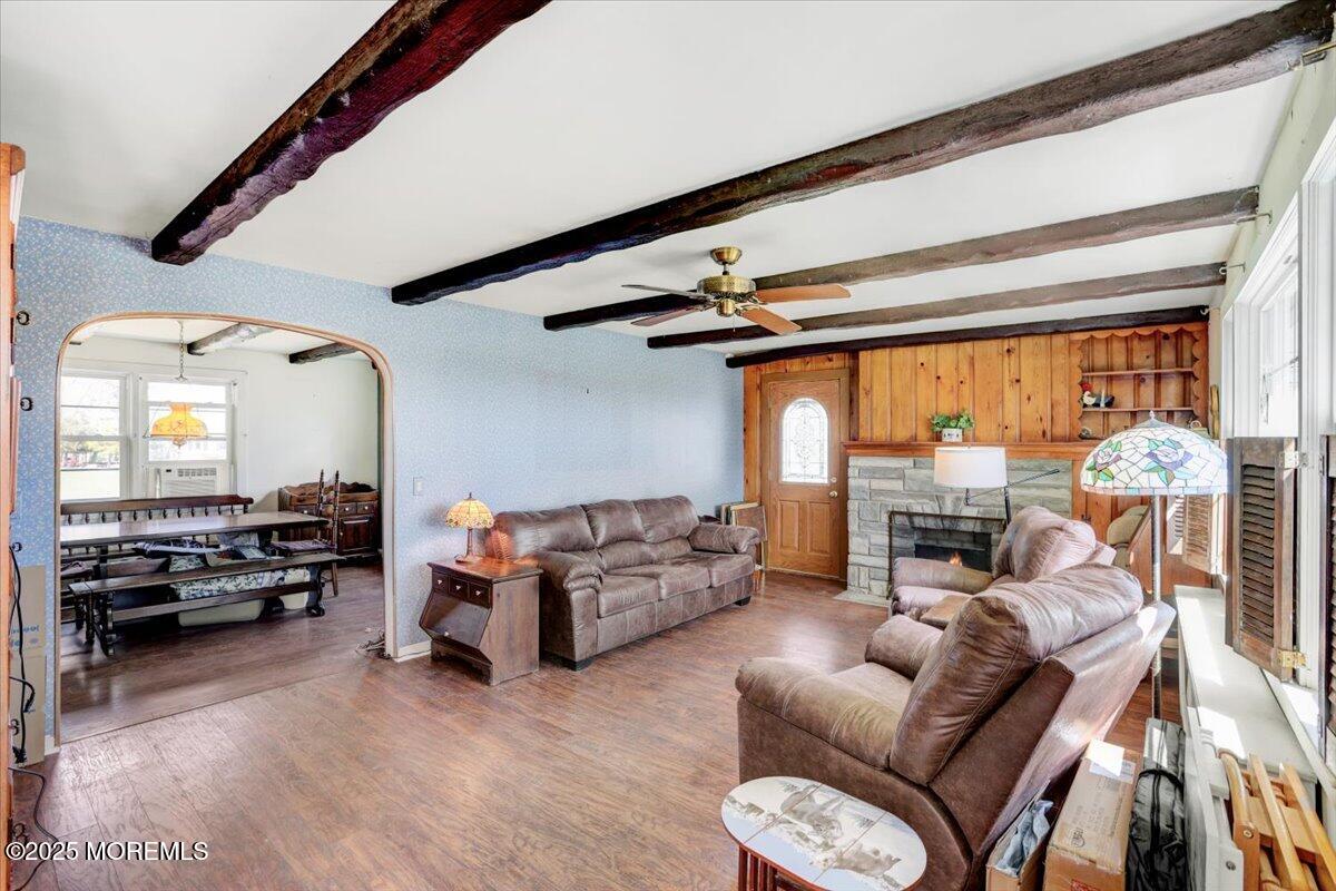 100 Monmouth Road, Freehold, New Jersey image 3