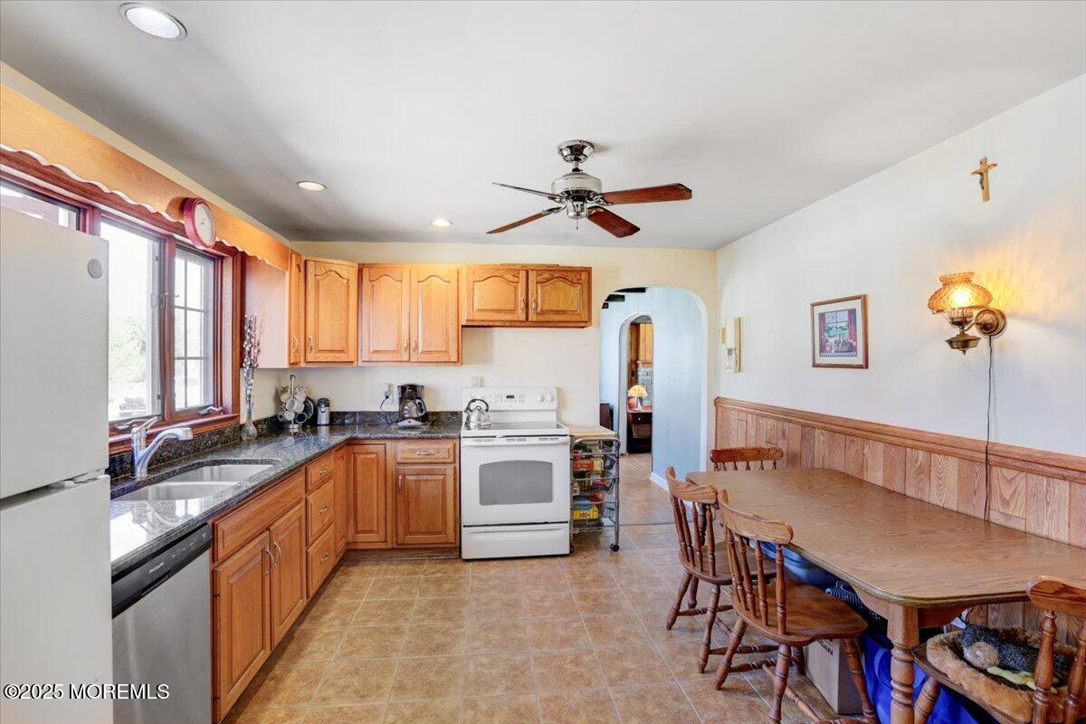 100 Monmouth Road, Freehold, New Jersey image 7