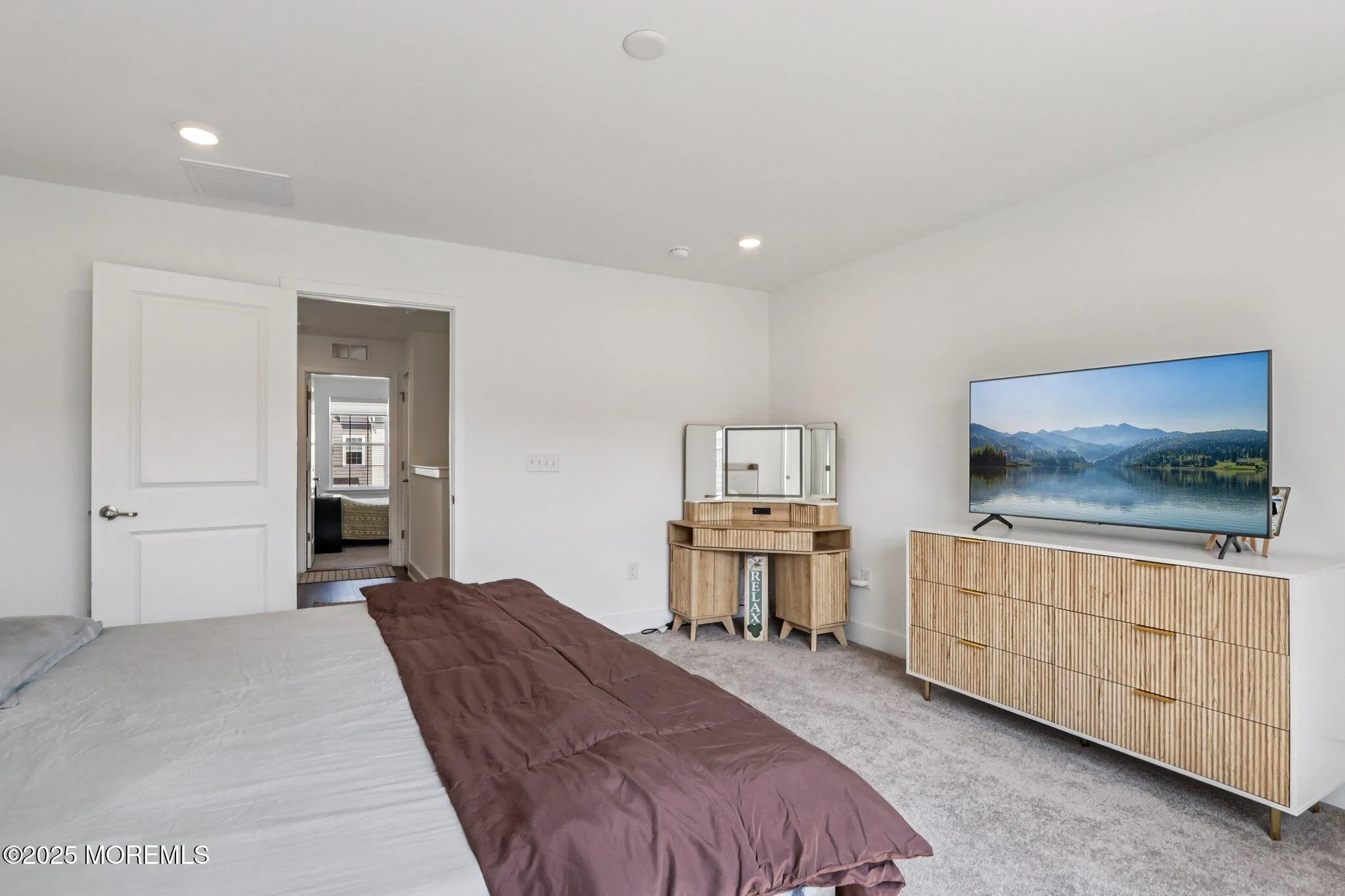 Manalapan, New Jersey 07726, United States, 4 Bedrooms Bedrooms, ,4 BathroomsBathrooms,Residential,Active,181074