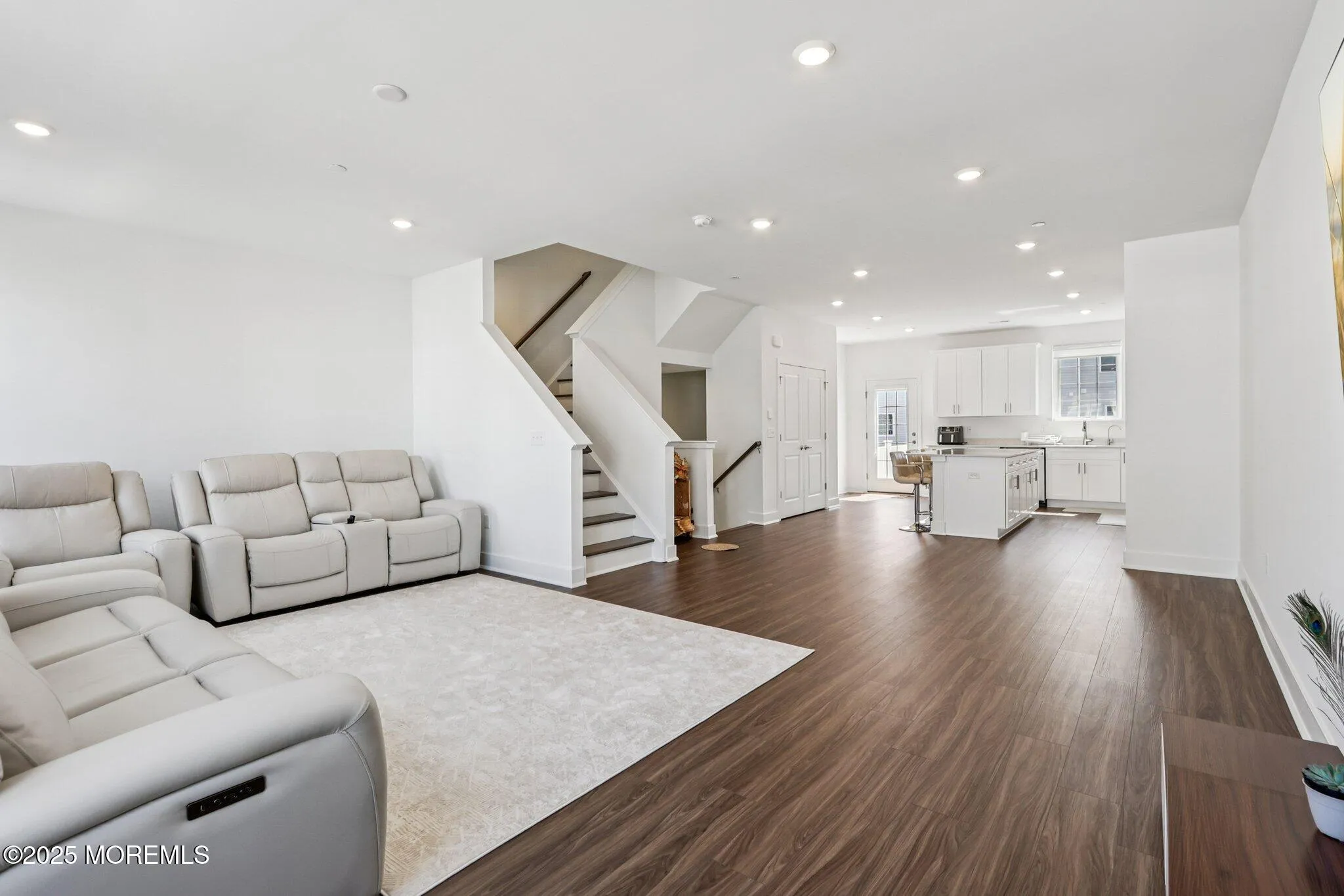 Manalapan, New Jersey 07726, United States, 4 Bedrooms Bedrooms, ,4 BathroomsBathrooms,Residential,Active,181074