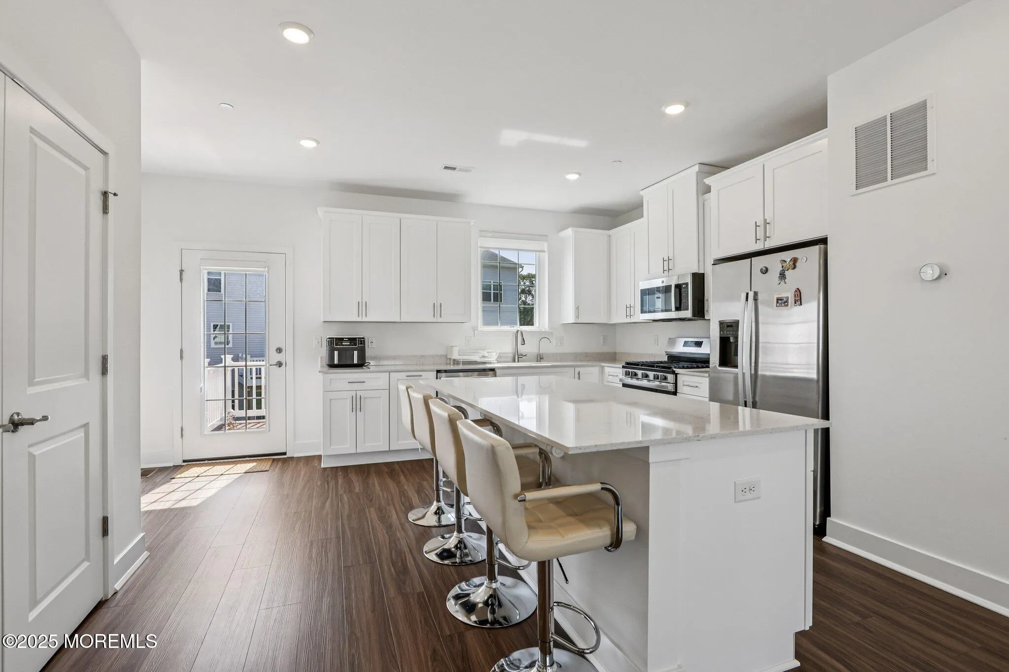 Manalapan, New Jersey 07726, United States, 4 Bedrooms Bedrooms, ,4 BathroomsBathrooms,Residential,Active,181074