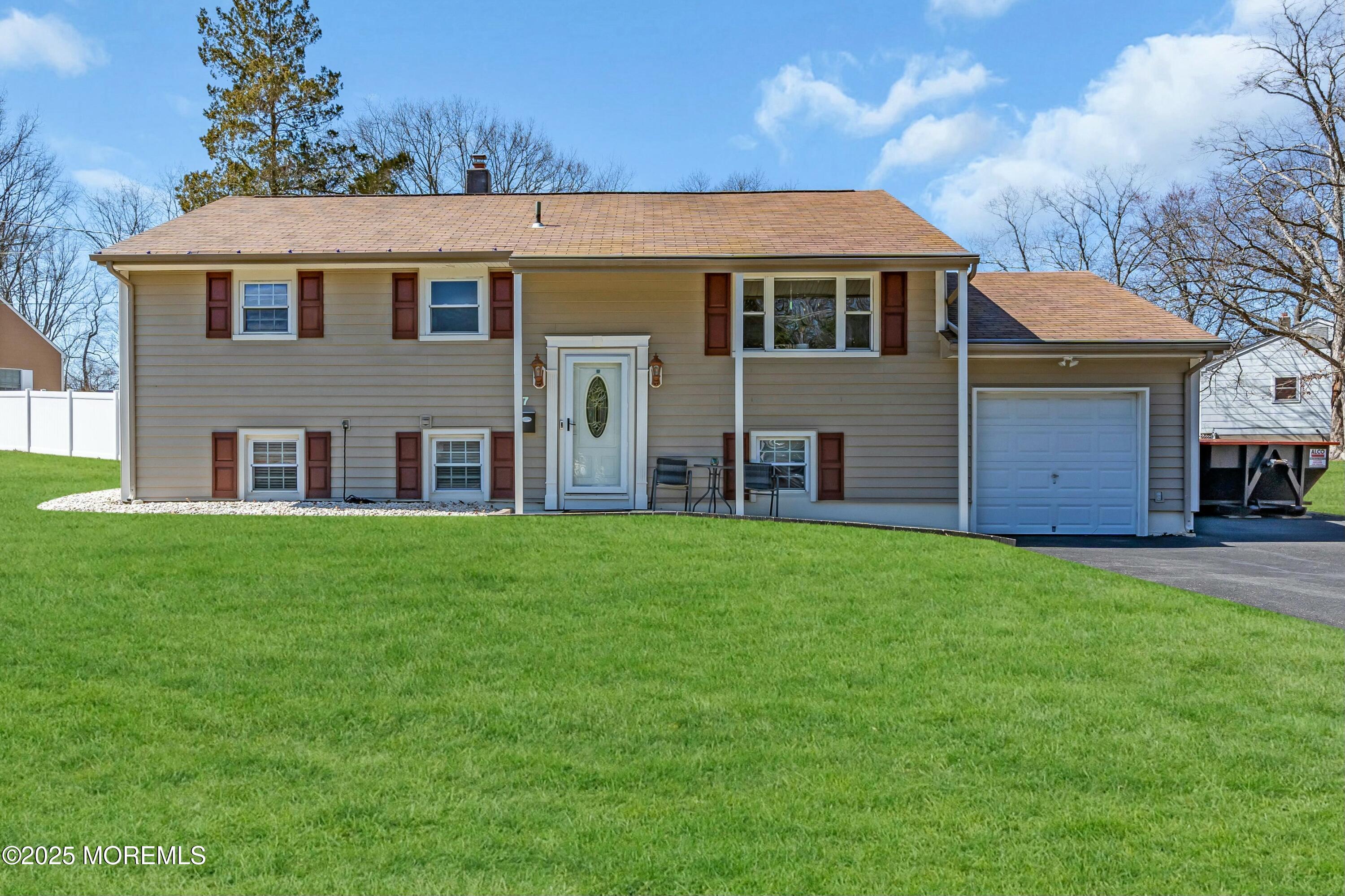 7 Southgate Drive, Howell, New Jersey image 1
