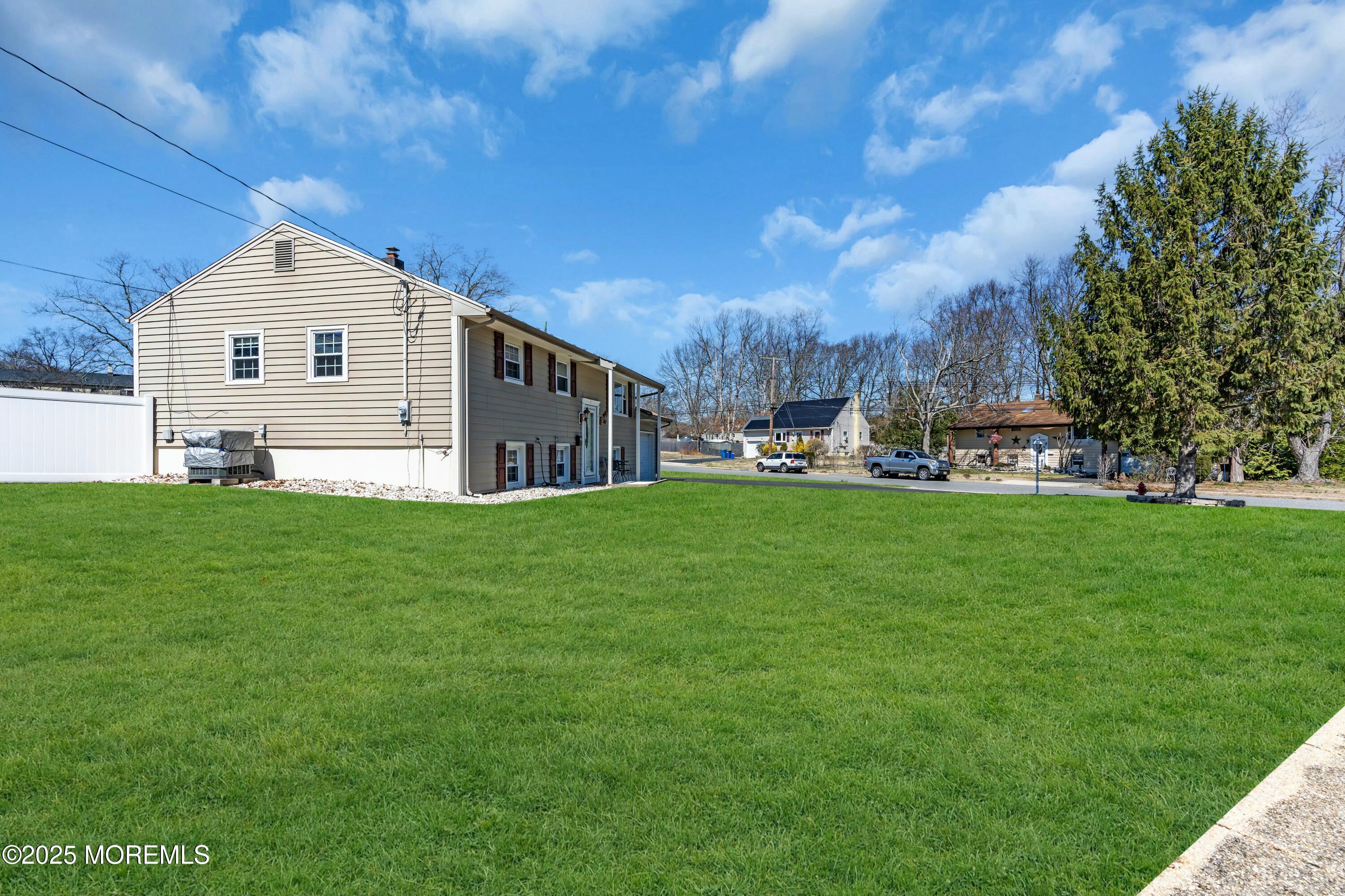 7 Southgate Drive, Howell, New Jersey image 37
