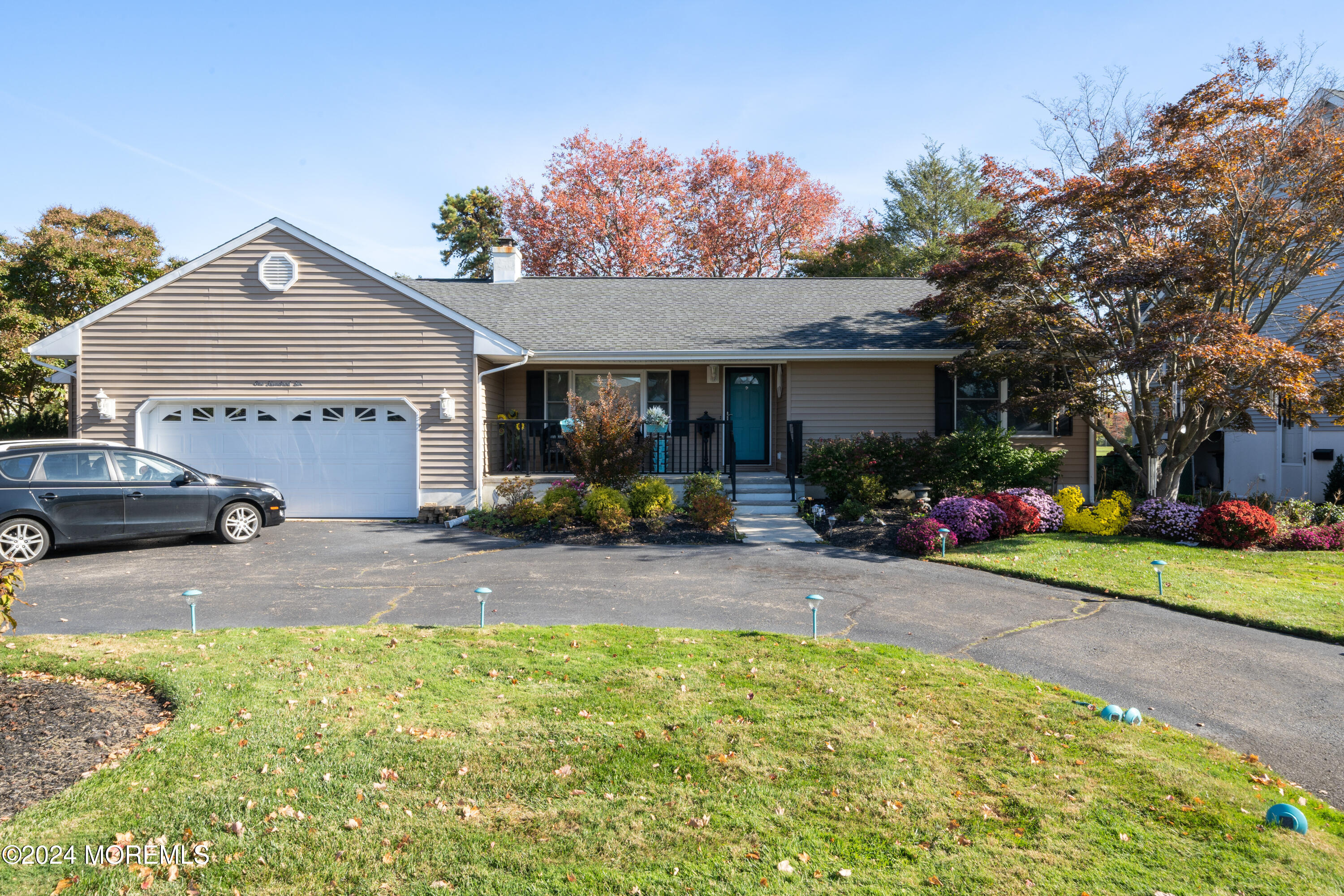 106 Flag Point Road, Toms River, New Jersey image 2