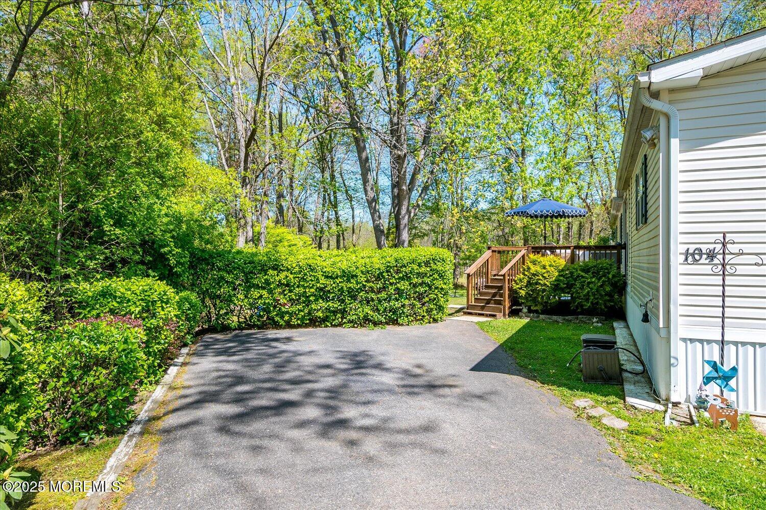 104 Village Road, Morganville, New Jersey image 47