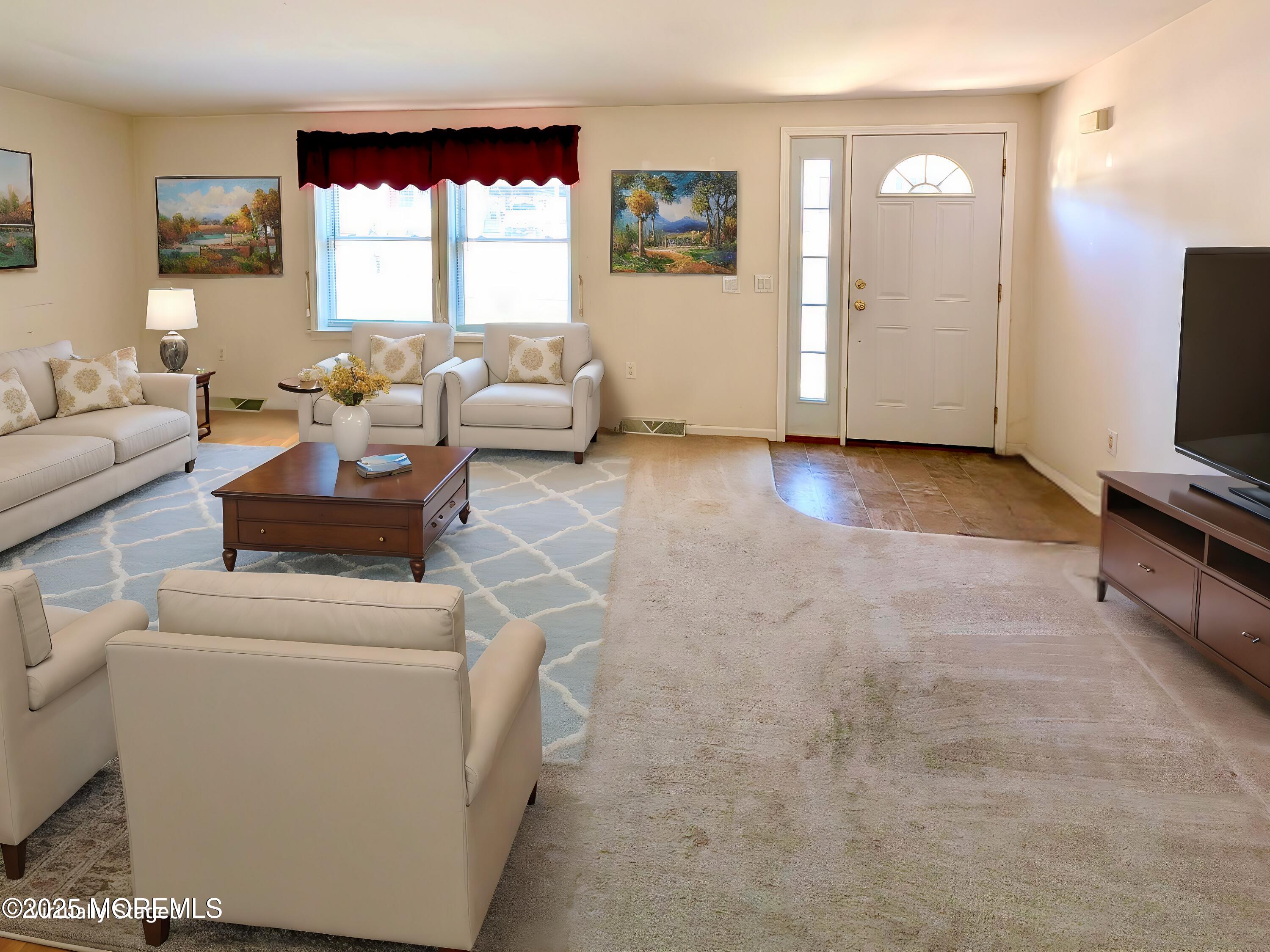 14 Tanglewood Drive, Cream Ridge, New Jersey image 2