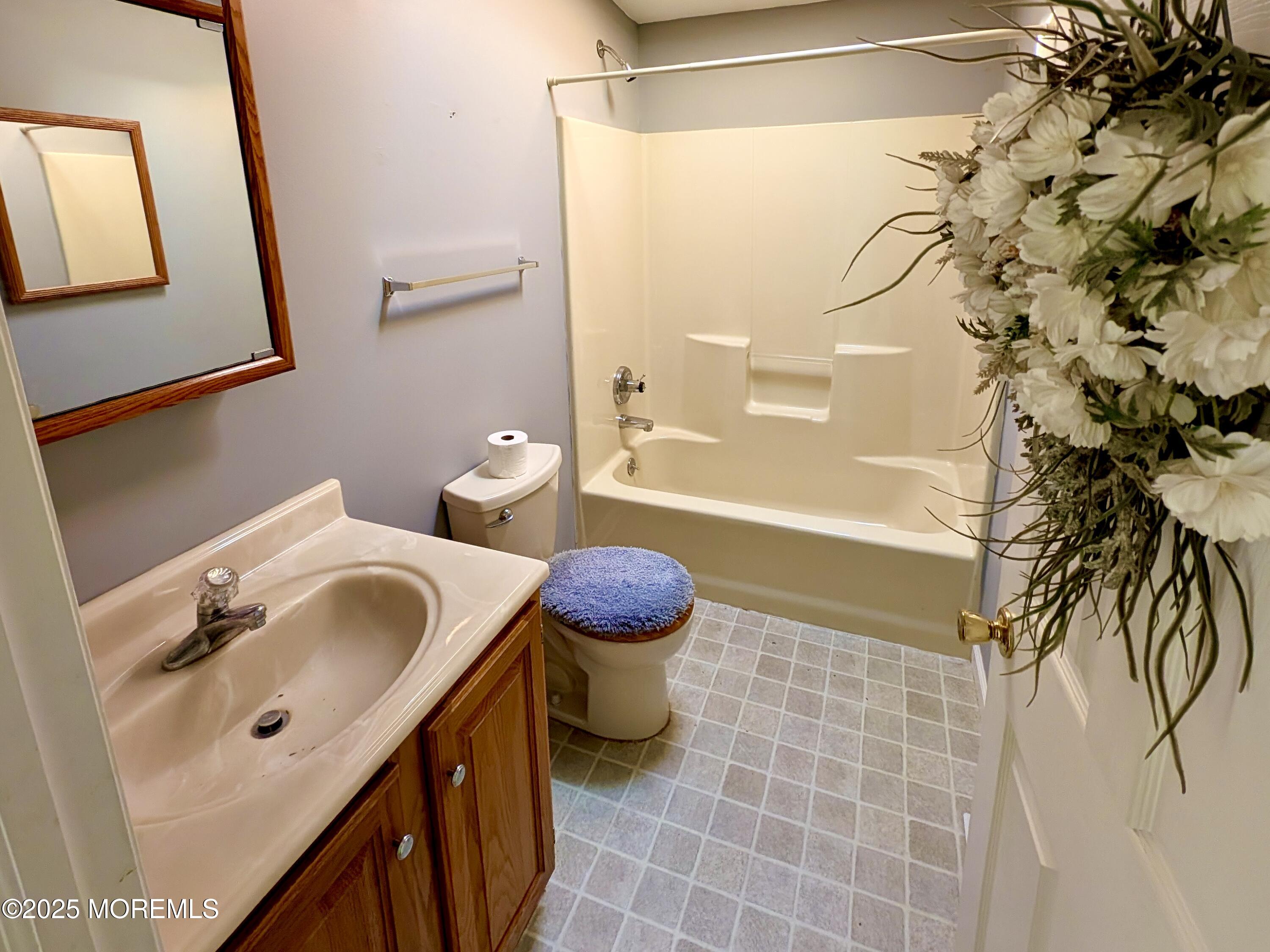 14 Tanglewood Drive, Cream Ridge, New Jersey image 11