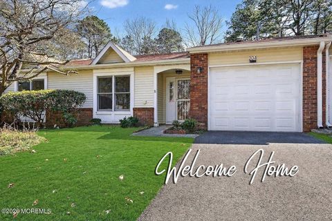 204 Deanne Drive Lakewood NJ 08701